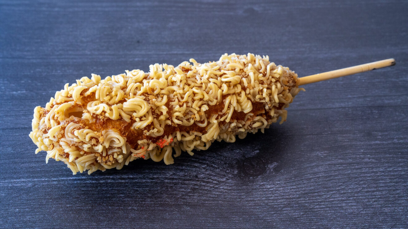 N°12. crispy ramen Mozzarella UMAI